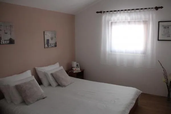 Apartmani Drago Biograd Na Moru Apartment