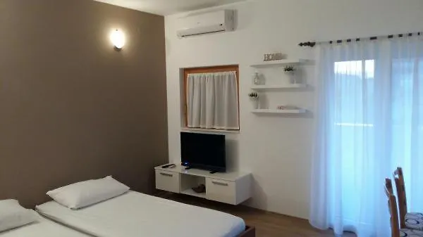 Apartmani Drago Biograd Na Moru 0*,  Croatia