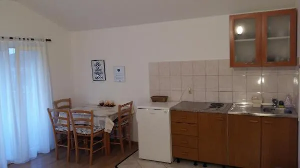 Apartmani Drago Biograd Na Moru Apartment