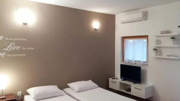 Apartment Apartmani Drago Biograd Na Moru