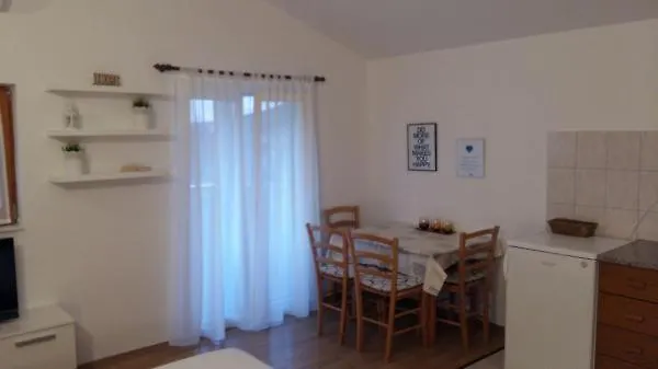 Apartmani Drago Biograd Na Moru Apartment