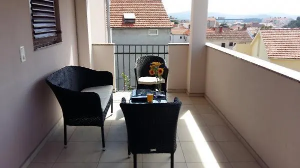 Apartment Apartmani Drago Biograd Na Moru