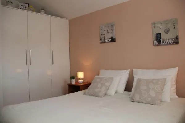 Apartmani Drago Biograd Na Moru