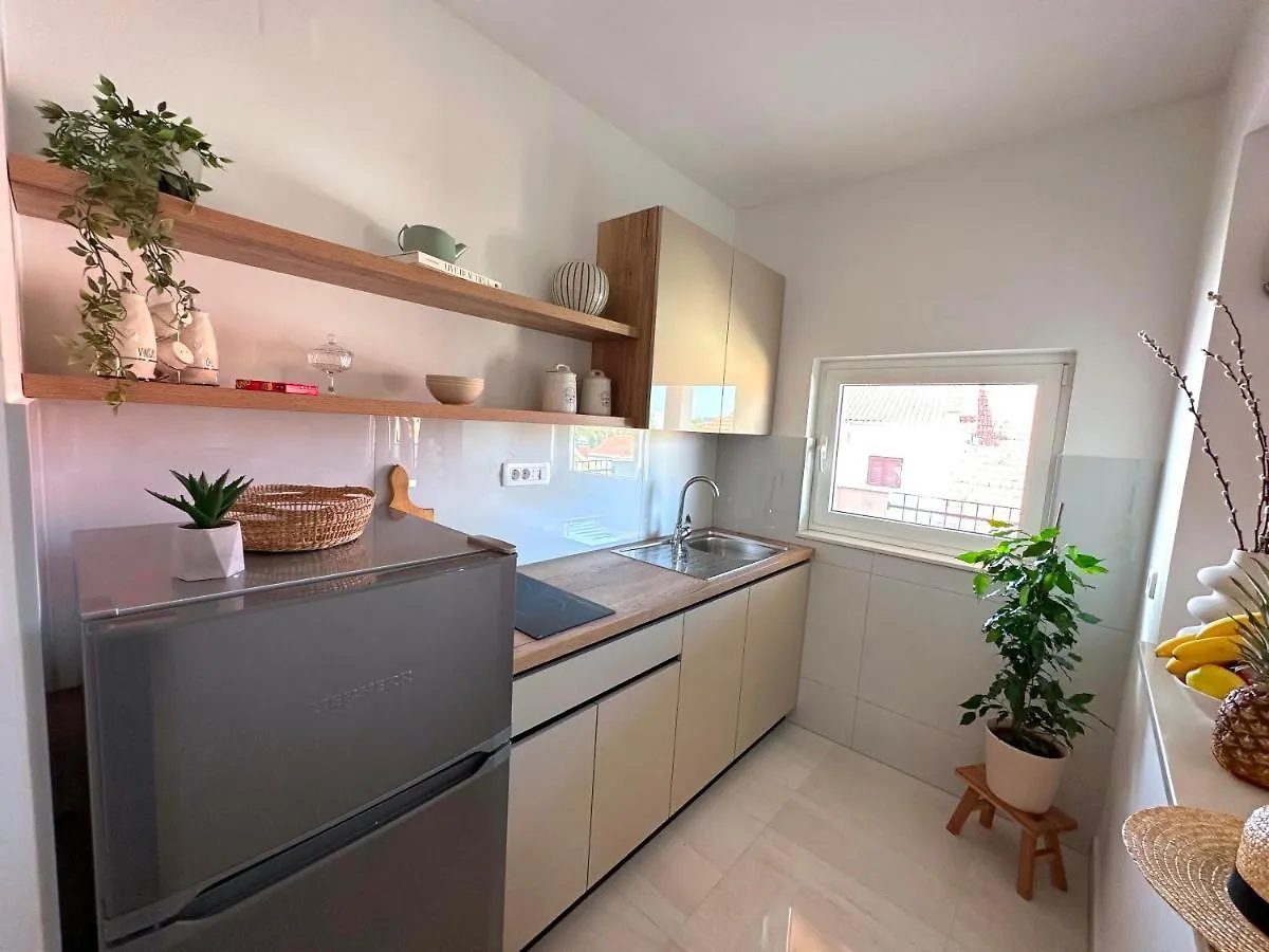 Apartmani Drago Biograd Na Moru Croatia