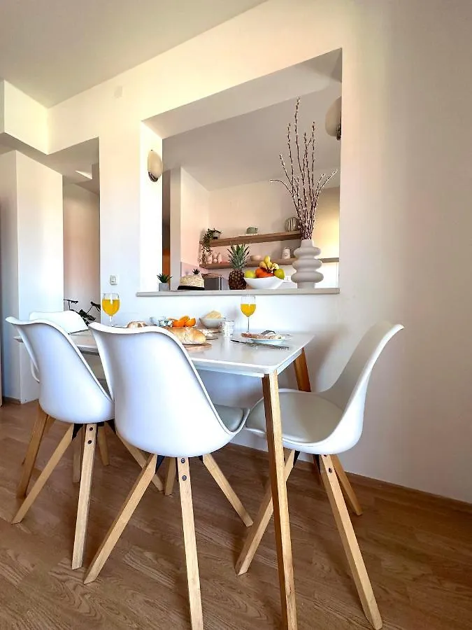 Apartmani Drago Biograd Na Moru Croatia