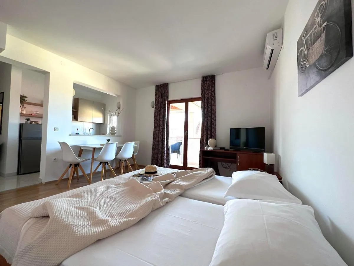 Apartmani Drago Biograd Na Moru Apartment