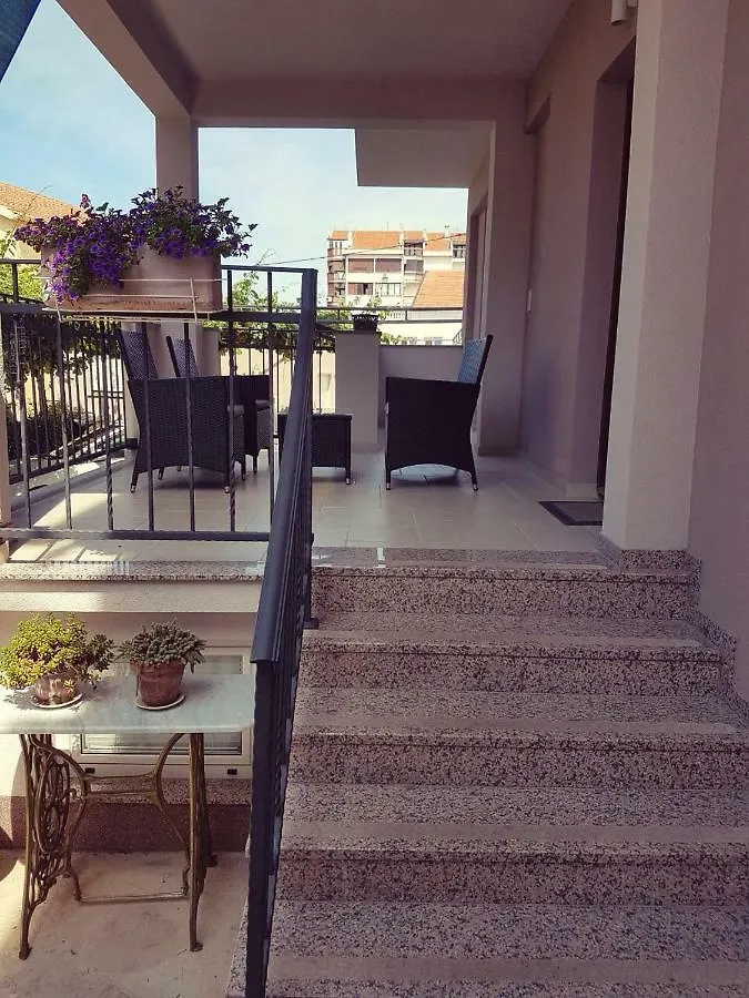 Apartment Apartmani Drago Biograd Na Moru