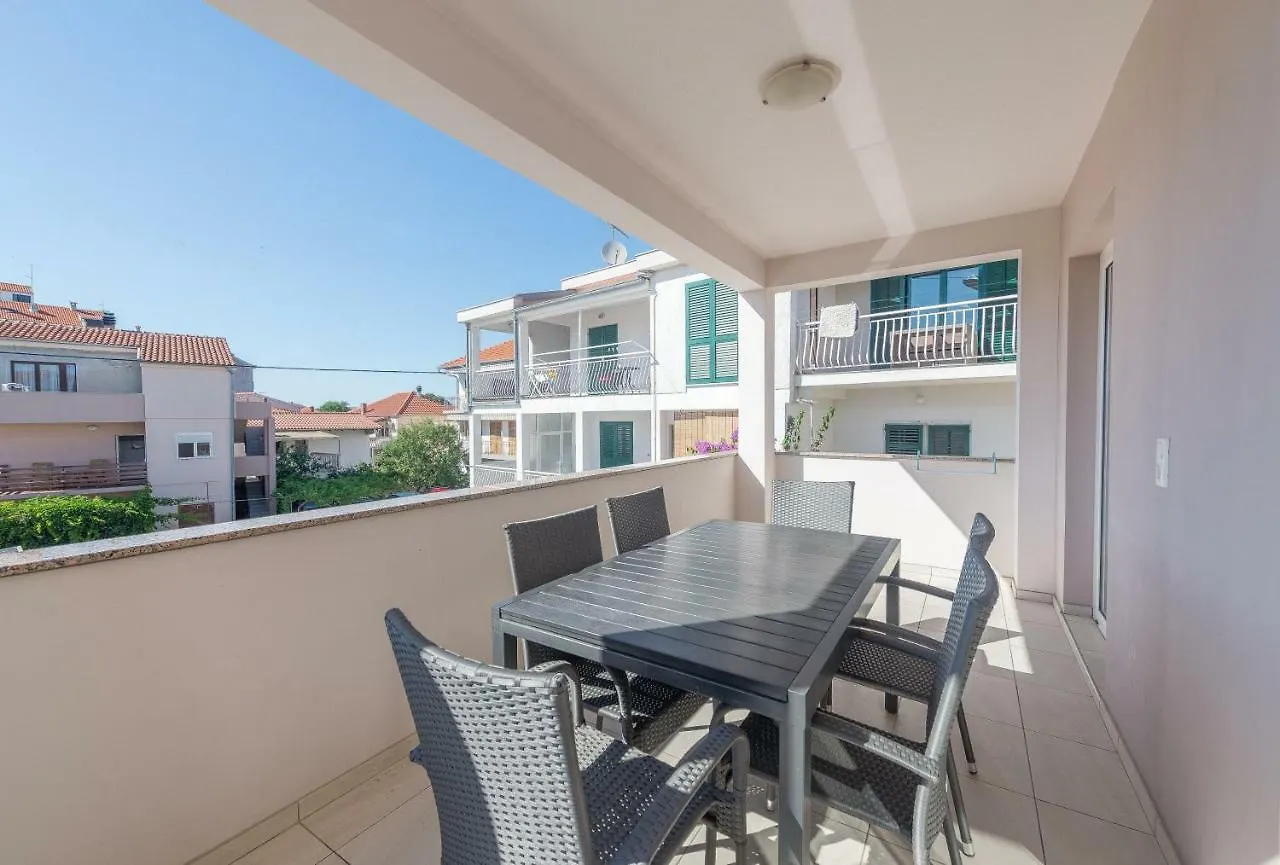 Apartmani Drago Biograd Na Moru Apartment