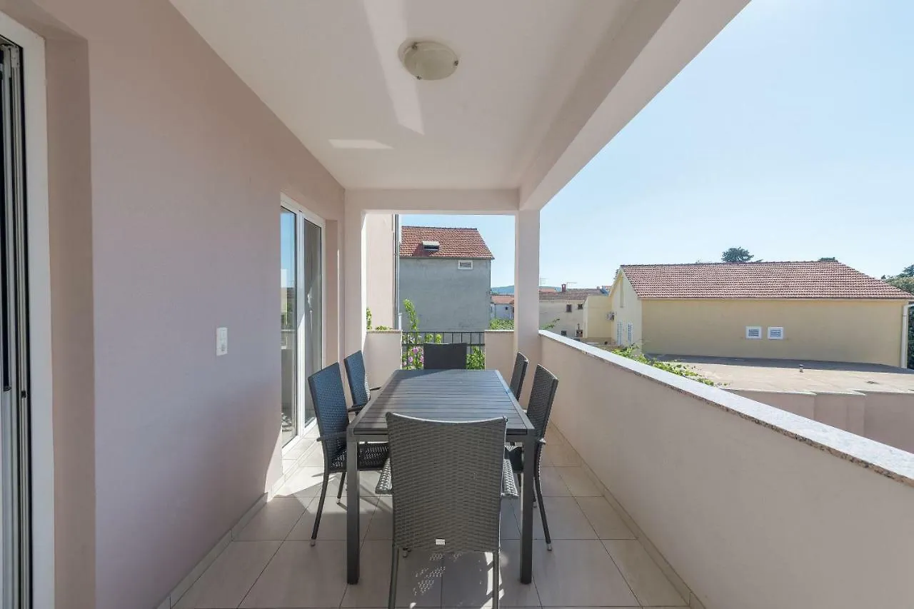 Apartmani Drago Biograd Na Moru 0*,  Croatia