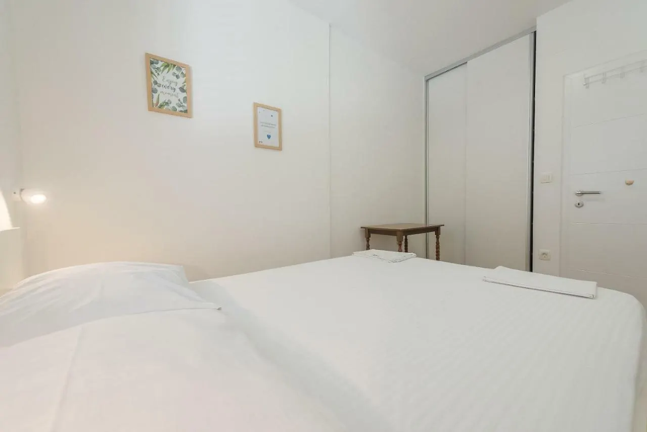 Apartment Apartmani Drago Biograd Na Moru Croatia