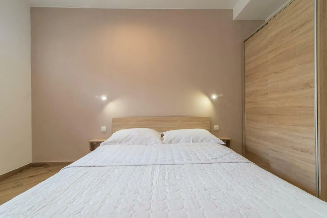 Apartment Apartmani Drago Biograd Na Moru Croatia