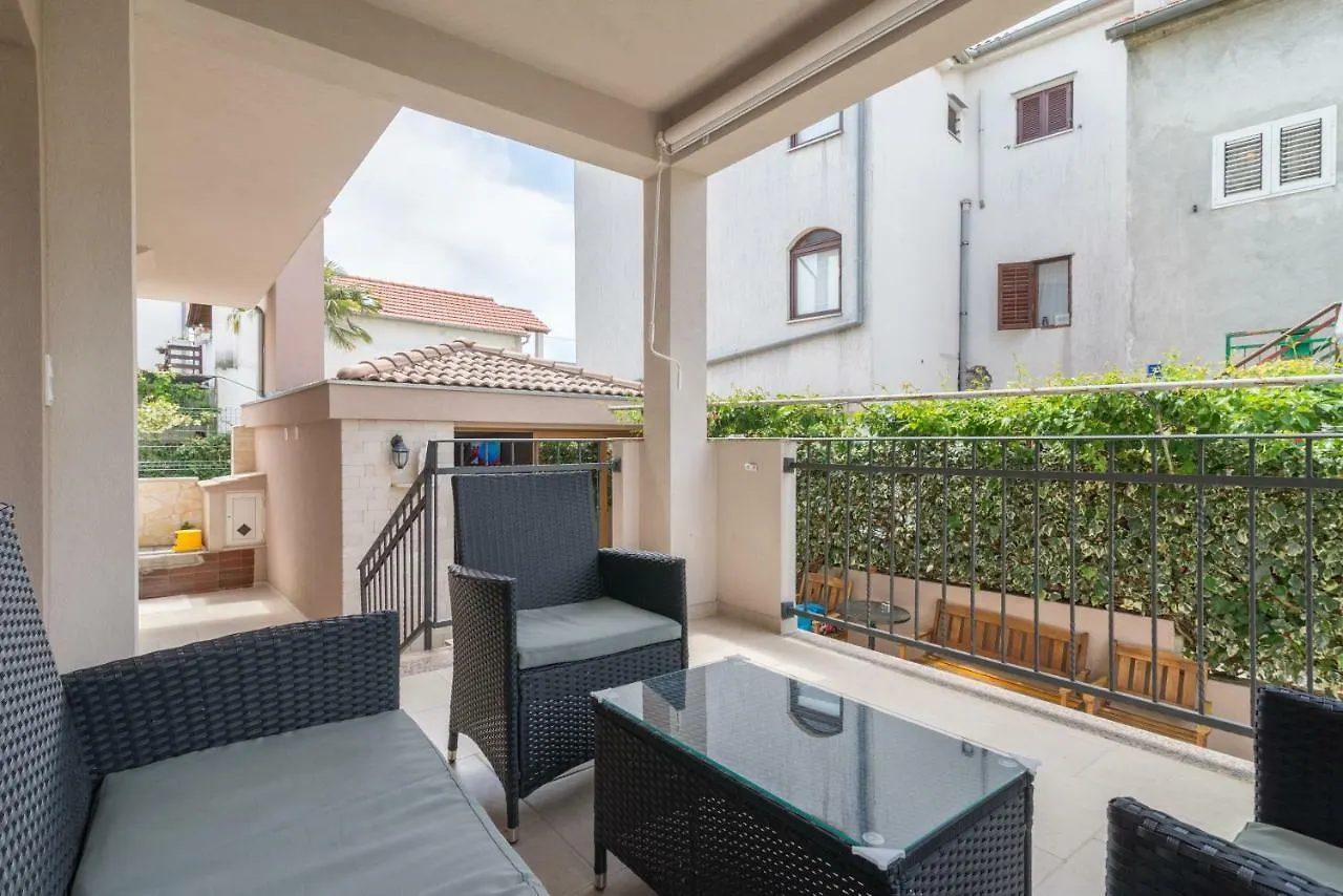 Apartmani Drago Biograd Na Moru Apartment