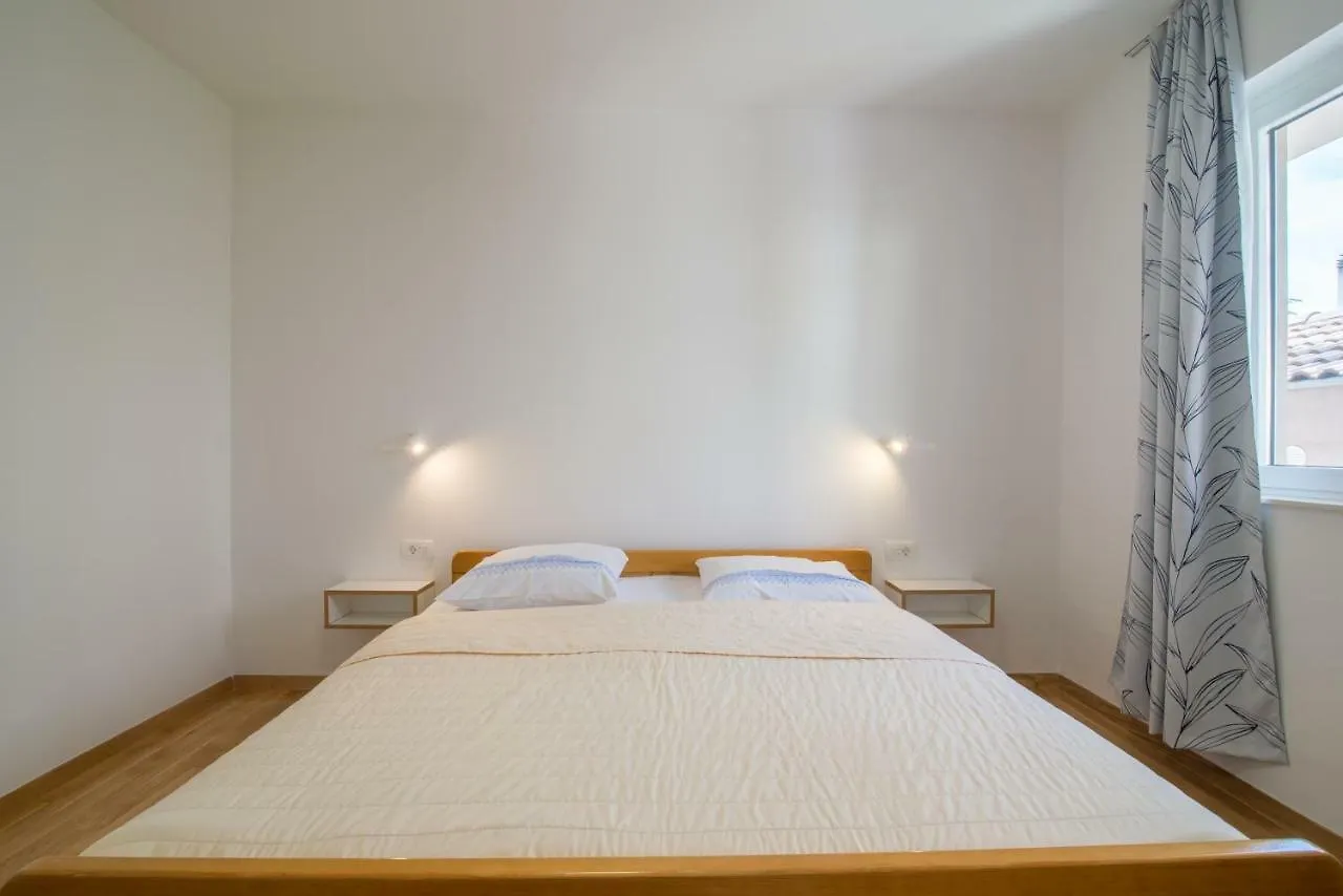 Apartmani Drago Biograd Na Moru Apartment