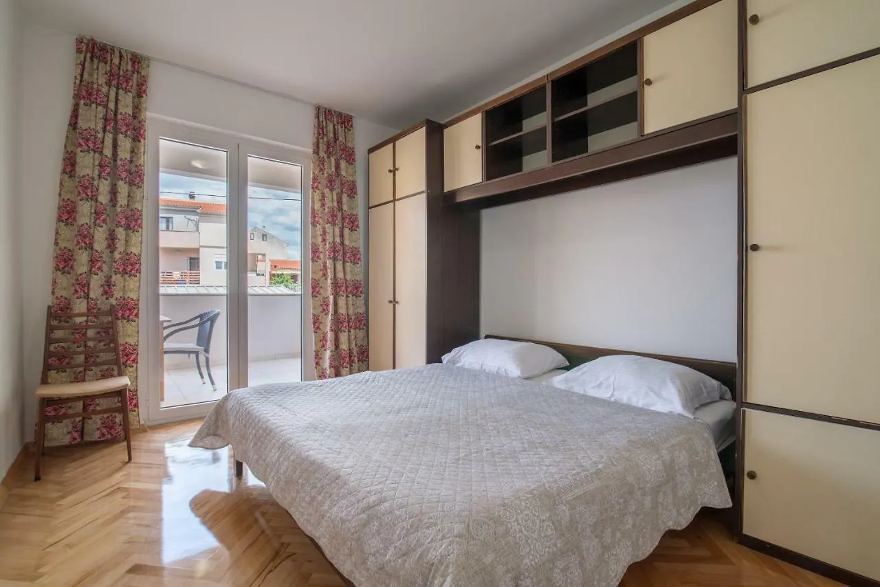 Apartmani Drago Biograd Na Moru Croatia